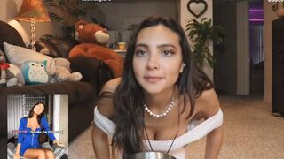 Twitch Streamer Misdelish Teasing Tits